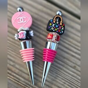 BEADED FASHION WINE STOPPER NWT (1)